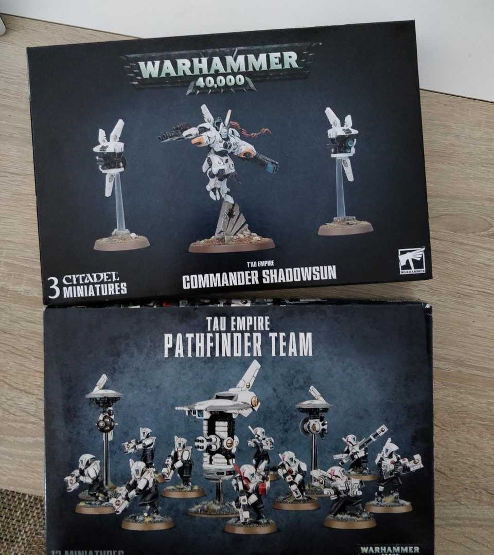 T'au Commander Shadowsun & Pathfinders